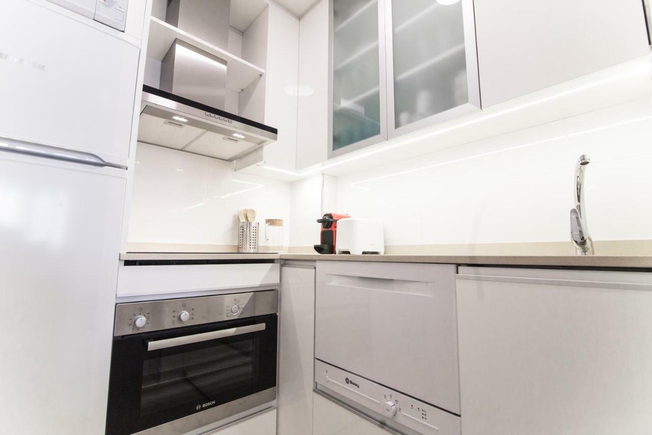 Elegant Retreat Business District Bernabeu Apartment Madrid Exterior foto