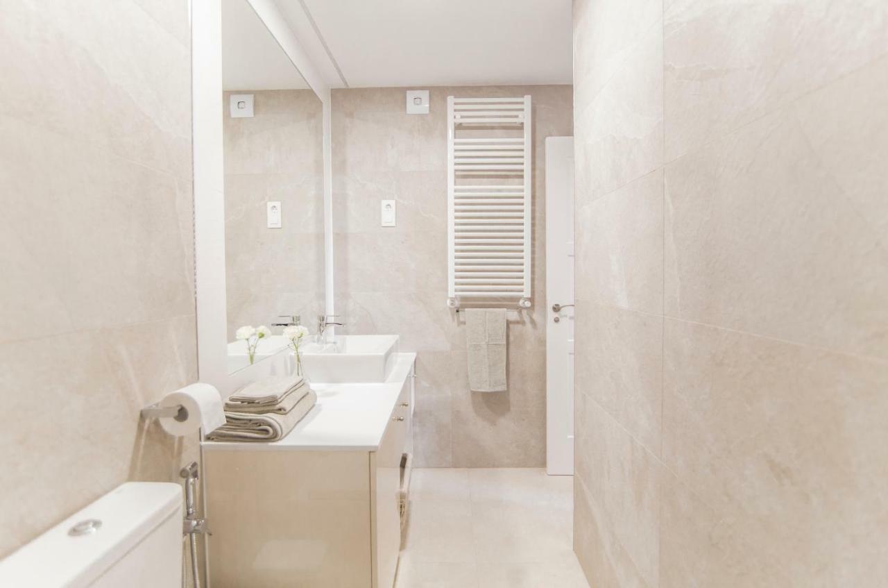 Elegant Retreat Business District Bernabeu Apartment Madrid Exterior foto