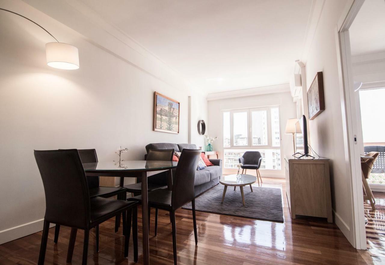 Elegant Retreat Business District Bernabeu Apartment Madrid Exterior foto